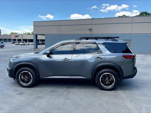 Used 2025 Nissan Pathfinder Rock Creek AWD/4WD image 36