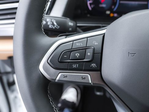 New 2026 Volkswagen Atlas Cross Sport SE image 25