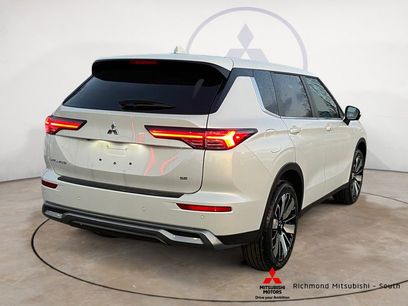New 2026 Mitsubishi Outlander SE
