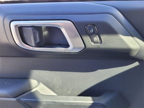 New 2025 Ford Bronco Outer Banks w/ Sasquatch Package image 58