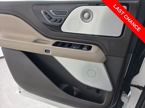 Used 2024 Lincoln Aviator Reserve w/ Equipment Group 201A AWD/4WD image 27