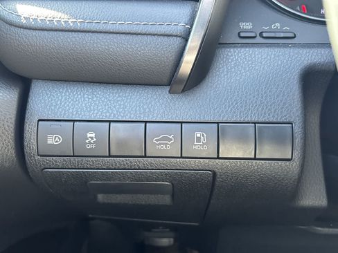 Used 2022 Toyota Camry XSE FWD image 12