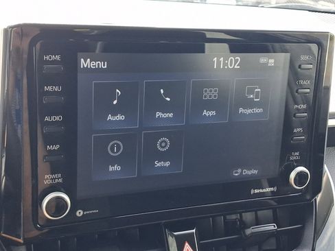Used 2022 Toyota Corolla LE FWD image 16