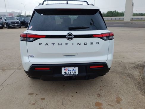 New 2026 Nissan Pathfinder SV w/ SV Premium Package FWD image 6