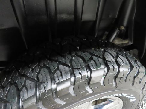 Used 2024 Ford F150 XLT w/ Equipment Group 302A MID image 40