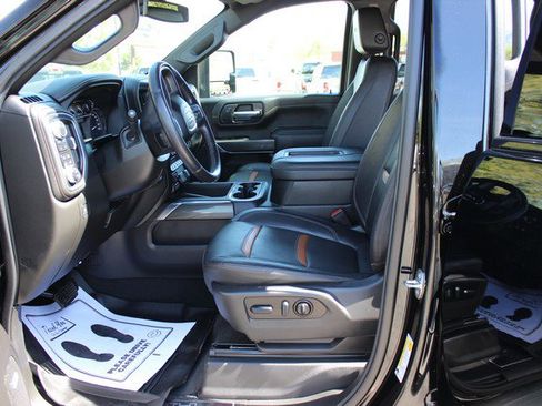 Used 2022 GMC Sierra 2500 AT4 w/ AT4 Preferred Package image 8