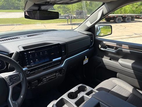 New 2026 Chevrolet Silverado 1500 LT AWD/4WD image 44