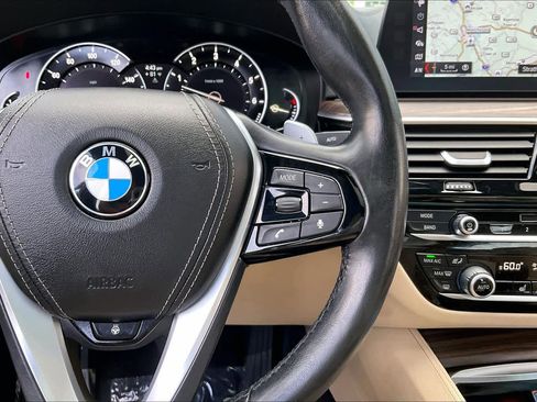 Used 2017 BMW 540i xDrive AWD/4WD image 24