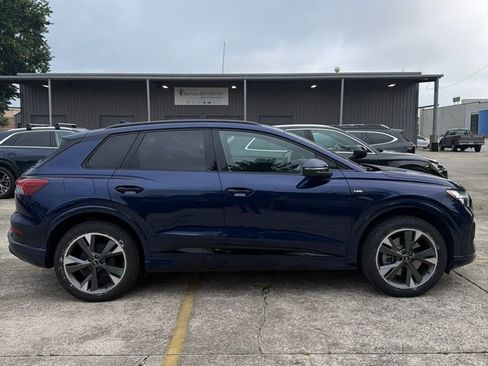Certified 2023 Audi Q4 e-tron Premium w/ Convenience Package AWD/4WD image 4