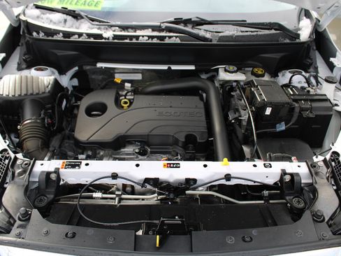 Used 2023 GMC Terrain Denali image 13