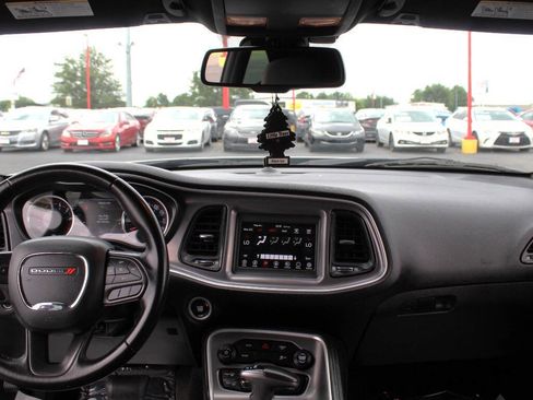 Used 2021 Dodge Challenger SXT RWD image 15