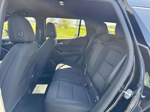 Used 2025 Chevrolet Equinox LT FWD image 13