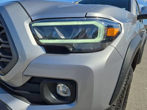 Used 2020 Toyota Tacoma TRD Off-Road AWD/4WD image 7