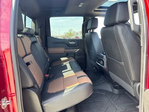 Used 2022 Chevrolet Silverado 1500 High Country w/ Technology Package image 15