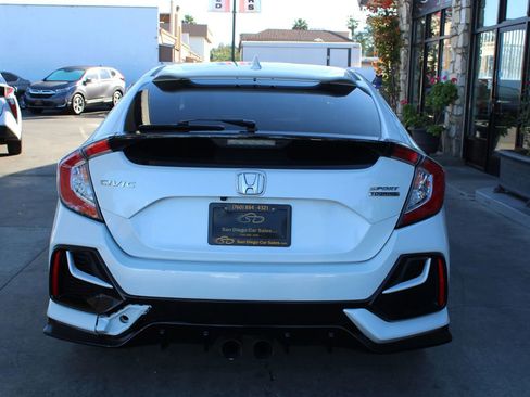 Used 2021 Honda Civic Sport Touring image 4