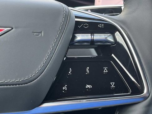 New 2026 Cadillac Lyriq V image 30