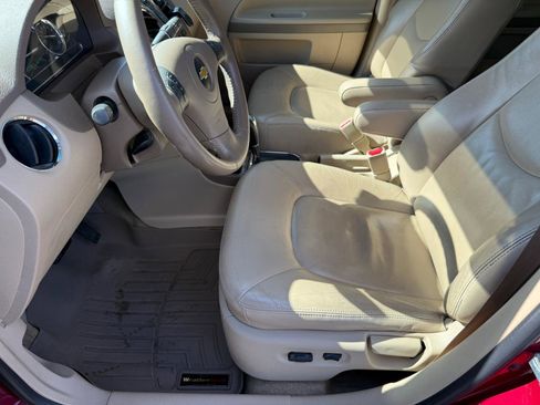 Used 2006 Chevrolet HHR LT w/ Preferred Equipment Group FWD image 17