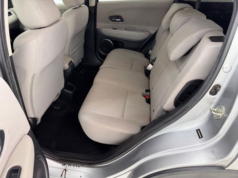 Used 2018 Honda HR-V EX image 13