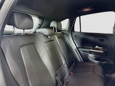 Used 2021 Mercedes-Benz GLA 250 4MATIC image 27