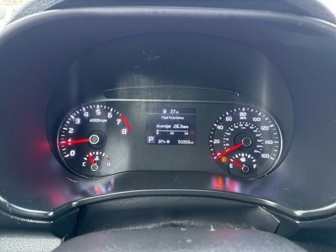 Used 2022 Kia Soul LX image 29