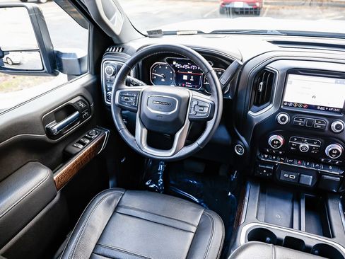 Used 2022 GMC Sierra 2500 Denali image 17