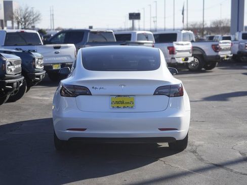 Used 2023 Tesla Model 3 Standard Range image 7