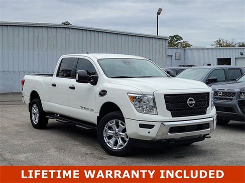 Used 2024 Nissan Titan SV w/ SV Convenience Package image 1