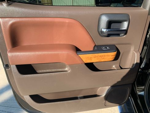 Used 2015 Chevrolet Silverado 3500 High Country w/ Duramax Plus Package image 22