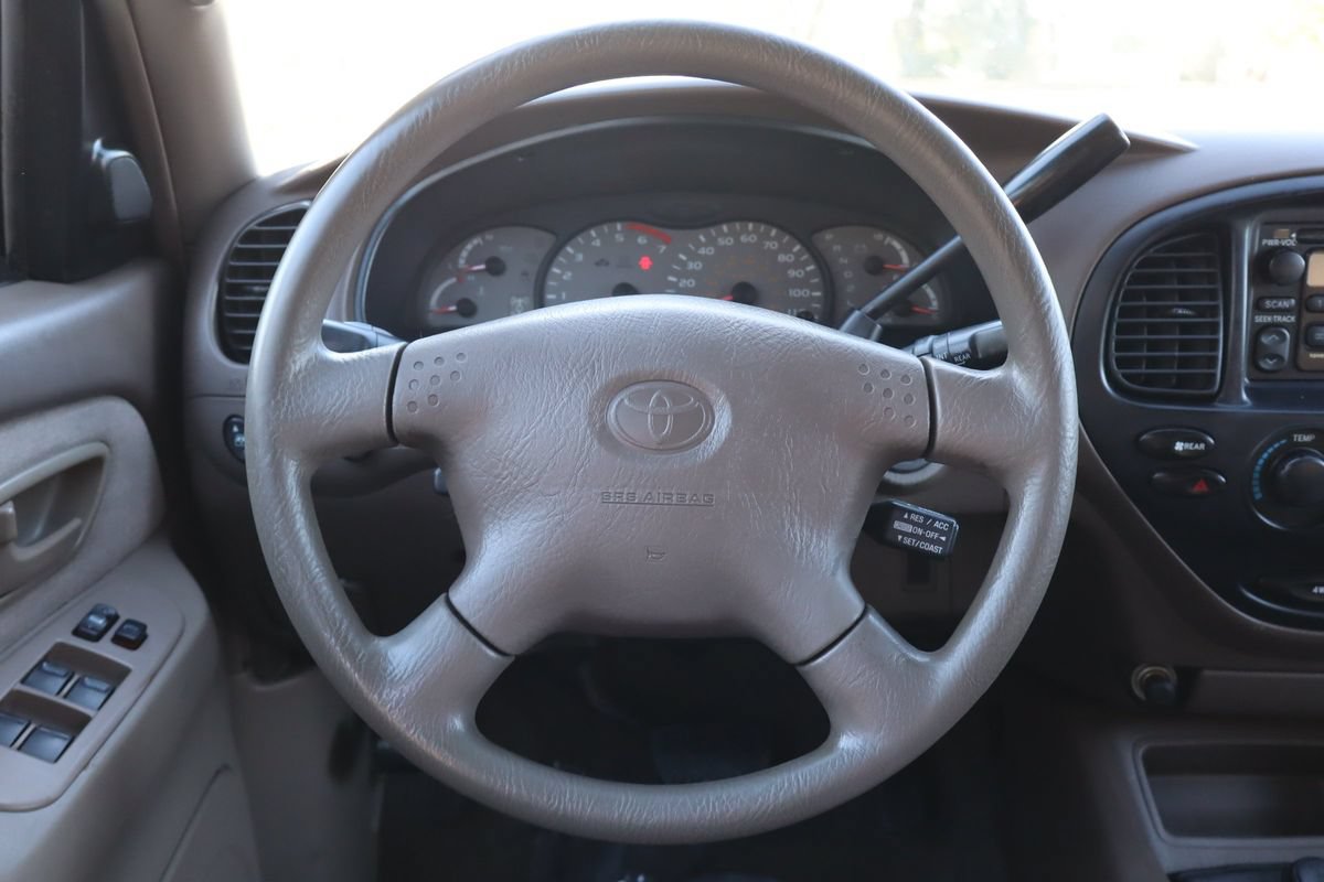 Used 2001 Toyota Sequoia SR5 AWD/4WD image 18