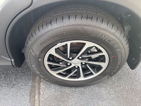 New 2026 Mitsubishi Eclipse Cross ES image 9