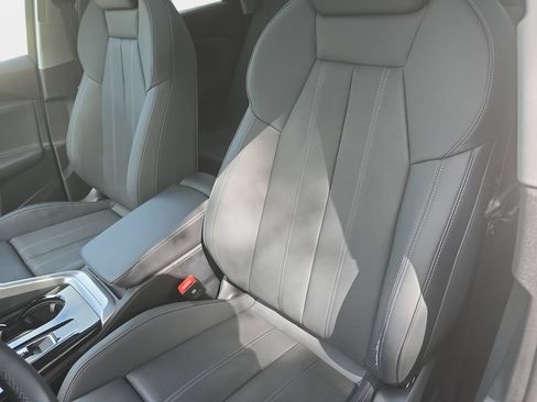 Certified 2025 Audi Q5 Premium w/ Premium Plus AWD/4WD image 20