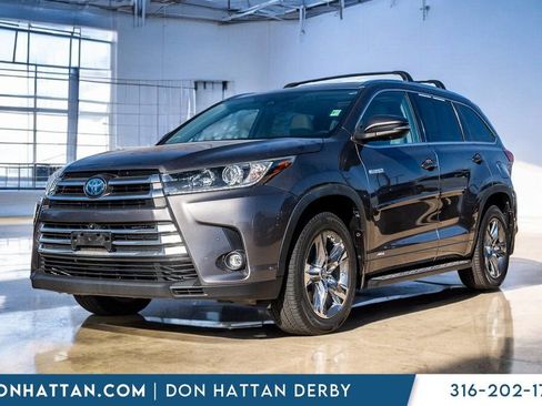 Used 2019 Toyota Highlander Limited Platinum image 1
