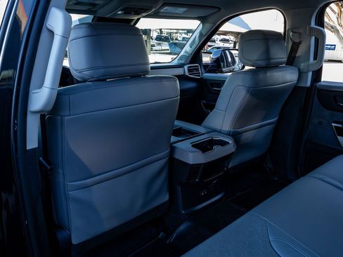 Used 2023 Toyota Tundra Limited image 34