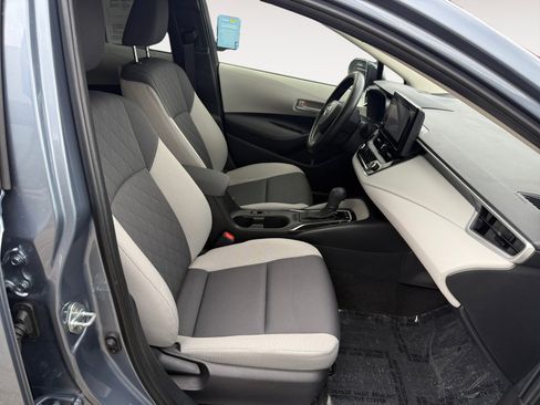 Used 2024 Toyota Corolla LE w/ LE Convenience Package FWD image 19
