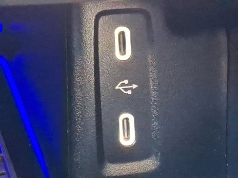 Certified 2025 Mercedes-Benz GLC 350e 4MATIC image 24