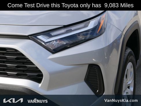 Used 2025 Toyota RAV4 LE image 9