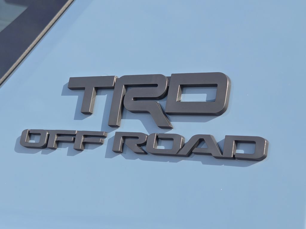 Used 2025 Toyota 4Runner TRD Off-Road Premium w/ Tow Technology Package AWD/4WD image 30