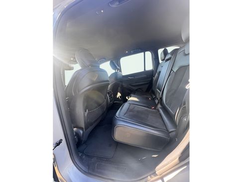 Used 2023 Jeep Grand Cherokee Altitude AWD/4WD image 9