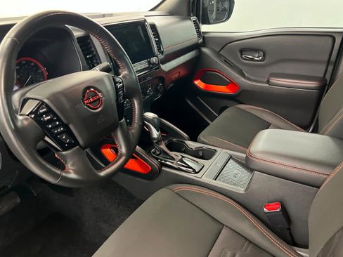 Used 2023 Nissan Frontier PRO-4X w/ Pro Convenience Package AWD/4WD image 15