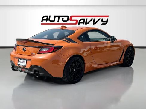 Used 2023 Toyota GR86 10th Anniversary SE RWD image 7