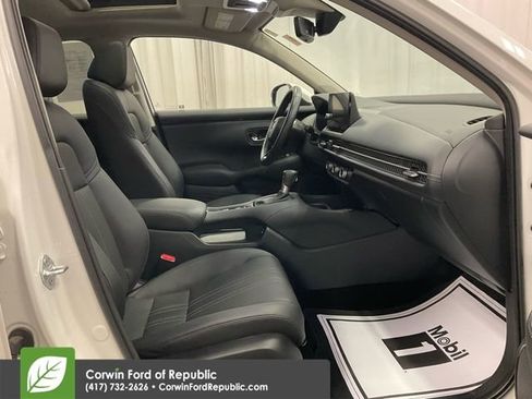 Used 2025 Honda HR-V EX-L image 27