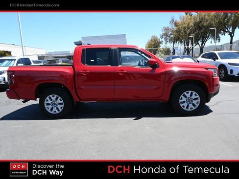 Used 2023 Nissan Frontier SV AWD/4WD image 5