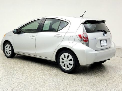 Used 2012 Toyota Prius C One FWD image 7
