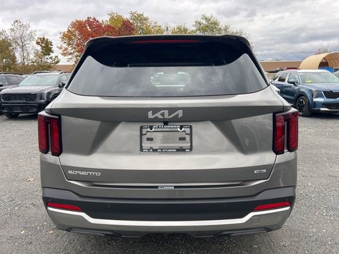 New 2026 Kia Sorento EX w/ EX Premium Package AWD/4WD image 3