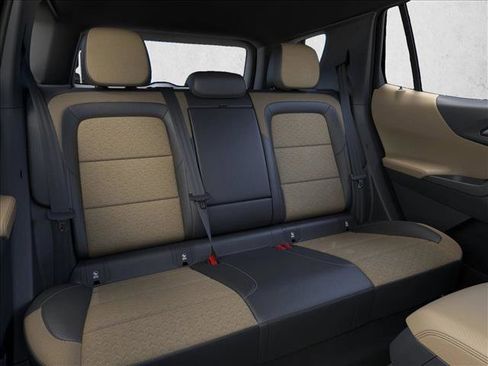 New 2026 Chevrolet Equinox ACTIV FWD image 17