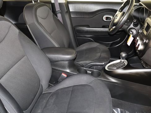 Used 2014 Kia Soul Base image 39