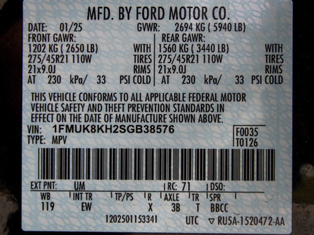 Used 2025 Ford Explorer ST-Line w/ ST-Line Street Pack AWD/4WD image 31