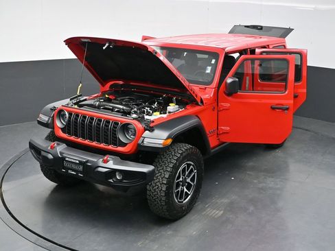 Used 2025 Jeep Wrangler Rubicon image 36