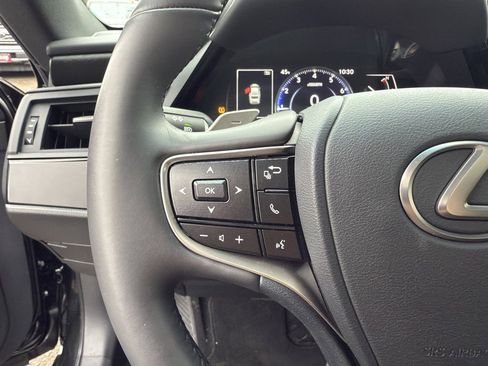 Used 2023 Lexus ES 250 w/ Premium Package image 31