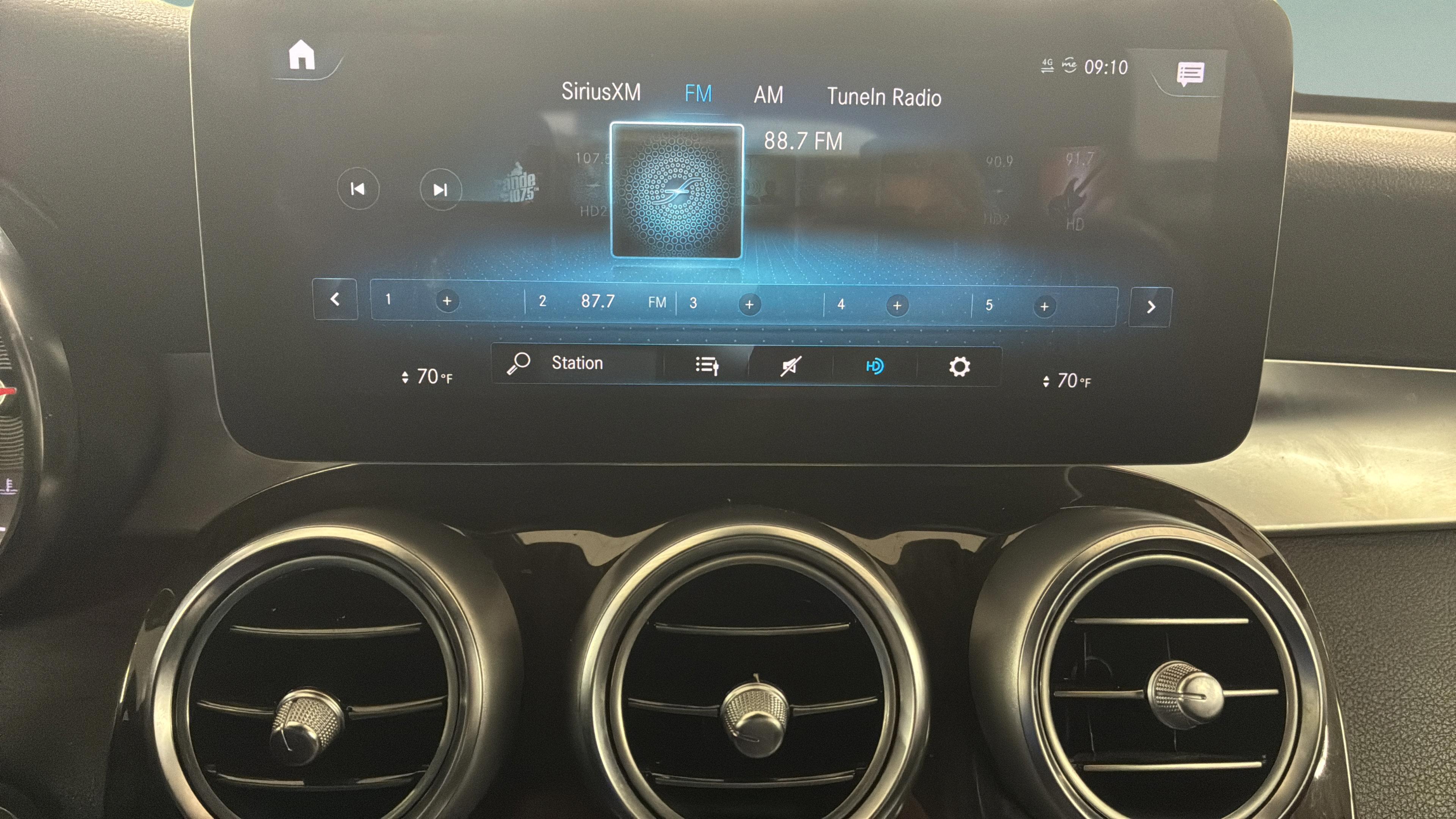 Certified 2022 Mercedes-Benz GLC 300 image 13